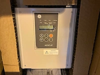 Soft starter astat xt + 2x frequentieregelaar astat plus - afbeelding 1 van  7