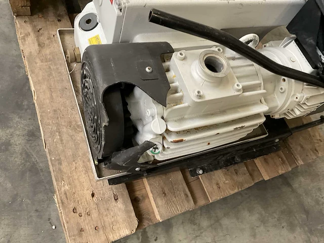 Sogevac sv 120 bifc vacuümpomp - afbeelding 6 van  8