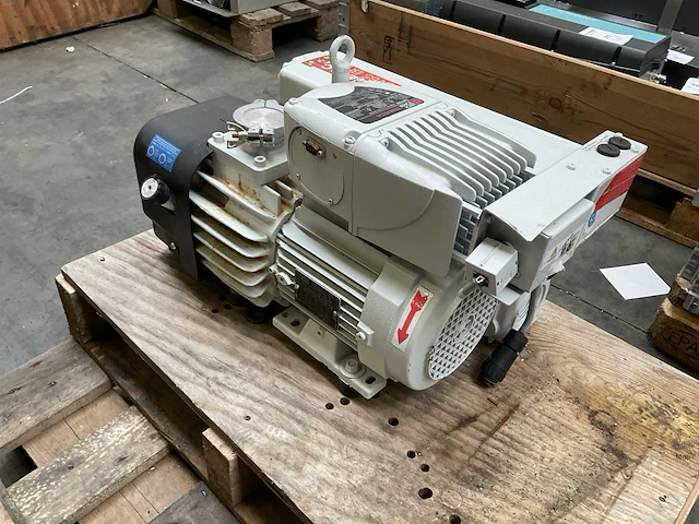 Sogevac sv65 bifc vacuümpomp - afbeelding 4 van  7