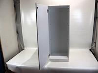 Sokkel met kast - afbeelding 2 van  3
