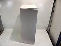 Sokkel met kast - afbeelding 3 van  3