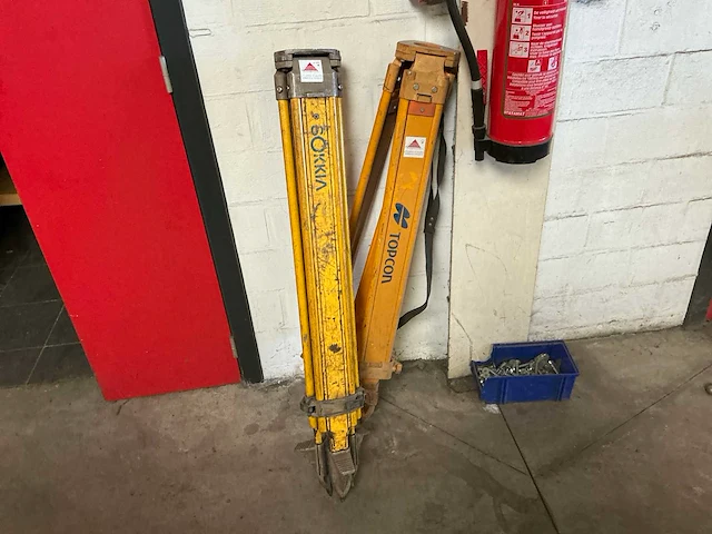 Sokkia/topcon statief (2x) - afbeelding 1 van  5