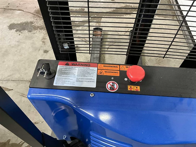 Solid hub lift elektrische stapelaar - afbeelding 5 van  9