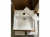 Solid surface wastafel - washbasin - afbeelding 2 van  2