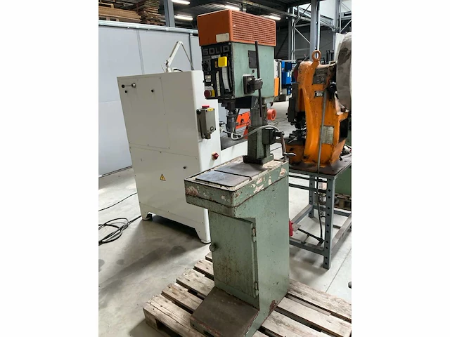 Solid tb20s tafelkolomboormachine - afbeelding 2 van  7