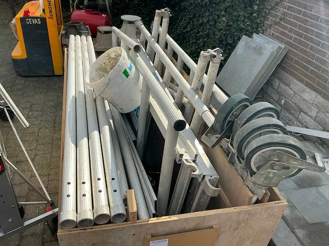 Solide alu rolsteiger - afbeelding 3 van  6