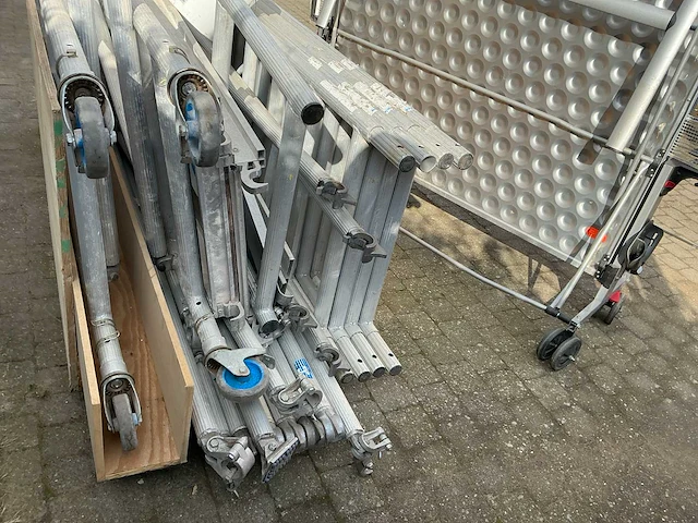 Solide alu rolsteiger - afbeelding 4 van  6