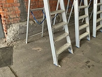 Solide aluminium trapladder - afbeelding 2 van  3