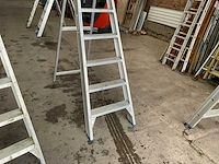 Solide aluminium trapladder - afbeelding 2 van  3