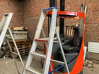 Solide aluminium trapladder - afbeelding 3 van  4