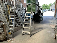 Solide aluminium trapladder - afbeelding 1 van  2