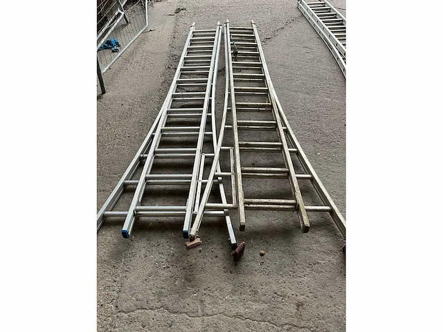 Solide schuifladder (2x) - afbeelding 3 van  3