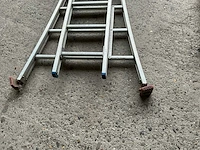 Solide schuifladder - afbeelding 2 van  3