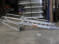 Solide verlengbare trapladder met platform / keldertrap - afbeelding 1 van  5