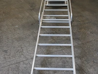 Solide verlengbare trapladder met platform / keldertrap - afbeelding 2 van  5