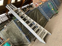 Solide vouwladder (2x) - afbeelding 1 van  3