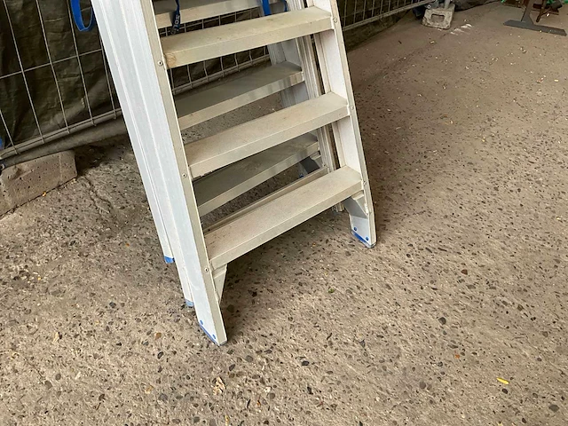 Solide vouwladder (2x) - afbeelding 2 van  3