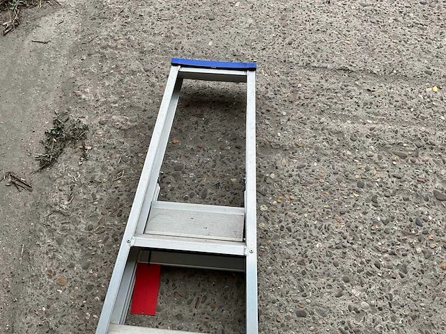 Solide vouwladder - afbeelding 4 van  4