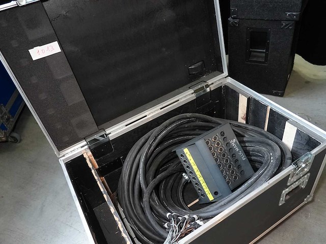 Sommer - multi 50m - 24in/8out - multicable - multi 50m - 24in/8out - incl flightcase - afbeelding 1 van  1