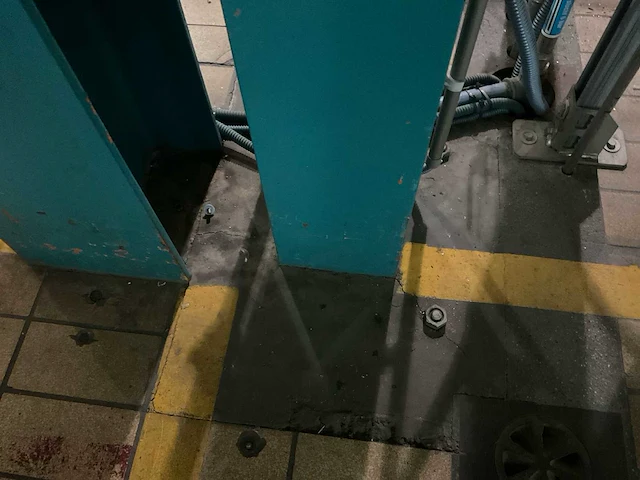 Son-lampen dubbele produktielijn - afbeelding 39 van  45