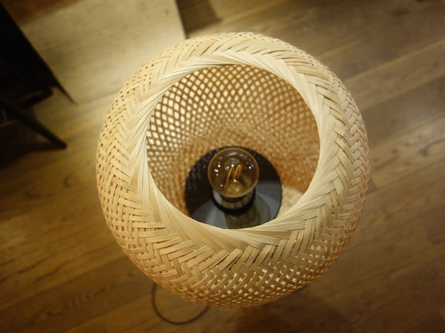 Sonos luidspreker/staande lamp - afbeelding 4 van  5