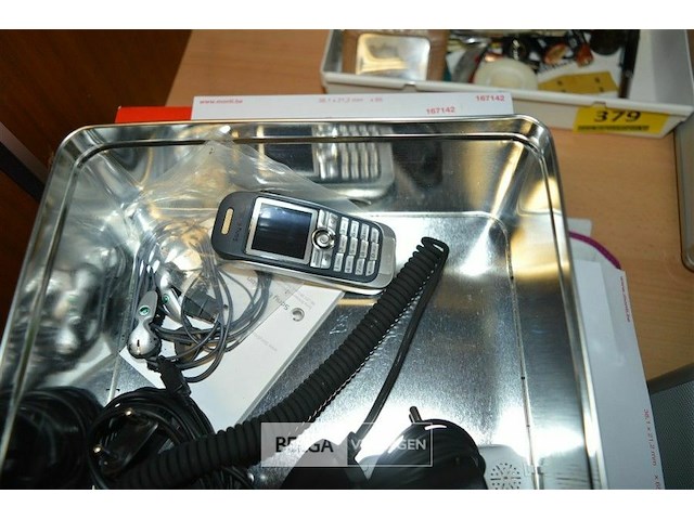 Sony ericsson gsm astrix en obelix editie - afbeelding 3 van  4