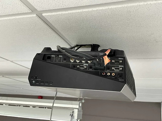 Sony vpl fe40 beamer - afbeelding 3 van  7