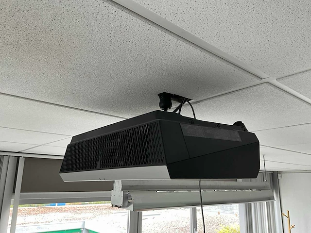 Sony vpl fe40 beamer - afbeelding 6 van  7