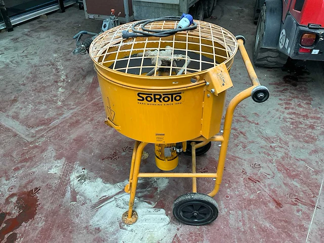 Soroto - 120l - dwangmenger - afbeelding 1 van  7