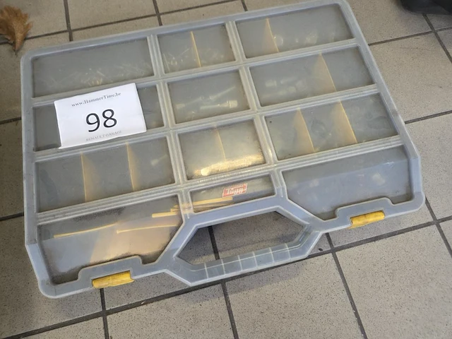 Sorteerbak inh div klinknagels, autowielbouten - afbeelding 4 van  4