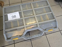 Sorteerbak inh div klinknagels, autowielbouten - afbeelding 4 van  4