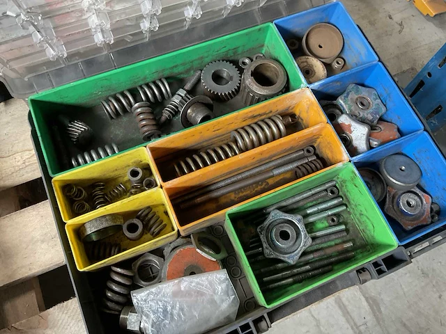 Sorteerkoffers met inhoud (7x) - afbeelding 4 van  9