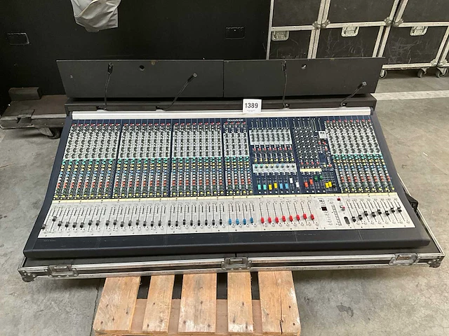 Soundcraft mh3 32ch + psu cps 800 - afbeelding 1 van  12