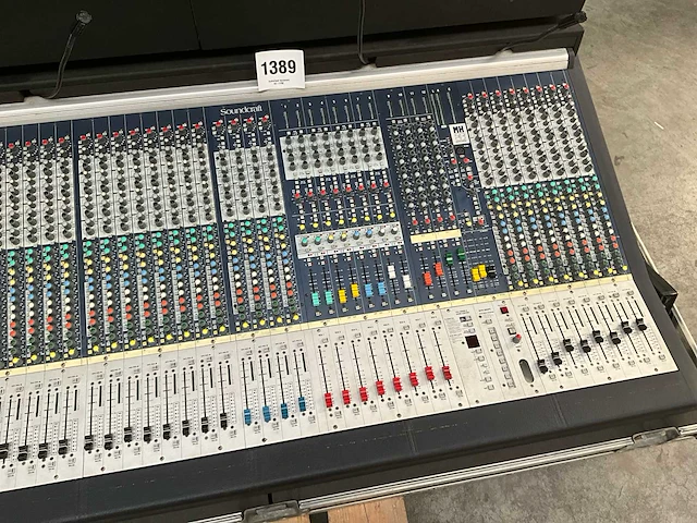 Soundcraft mh3 32ch + psu cps 800 - afbeelding 8 van  12
