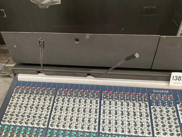 Soundcraft mh3 32ch + psu cps 800 - afbeelding 9 van  12