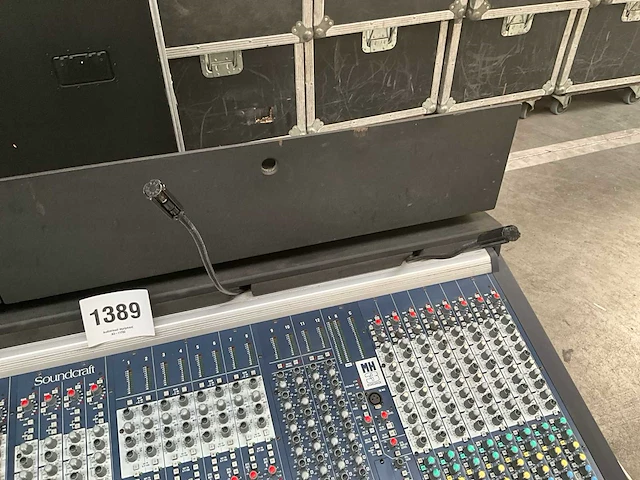 Soundcraft mh3 32ch + psu cps 800 - afbeelding 10 van  12