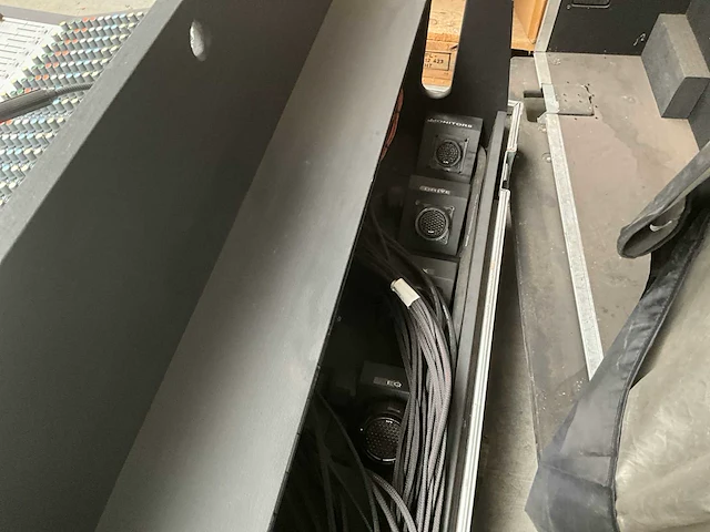 Soundcraft mh3 40ch + psu cps 800 - afbeelding 7 van  15