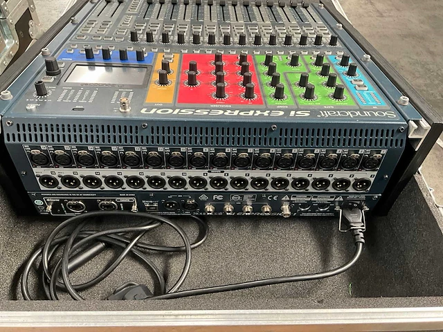 Soundcraft si expression - afbeelding 4 van  5