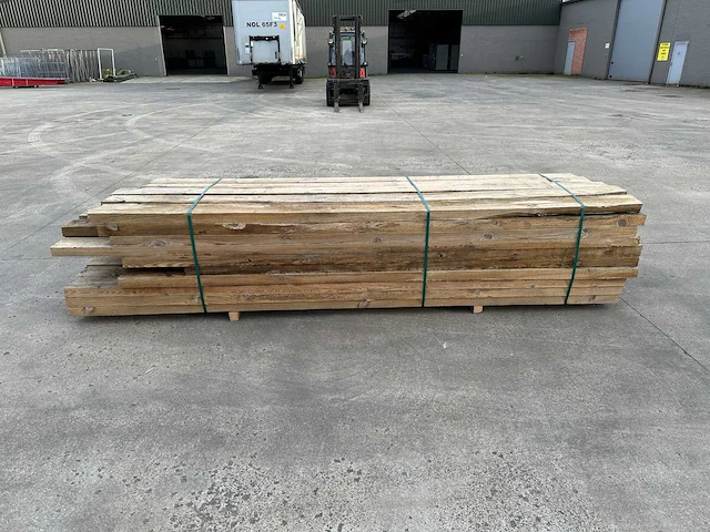 Spaanse zilverspar - balken - overige hout- en plaatmateriaal - afbeelding 4 van  8