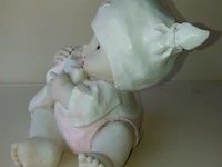 Spaarpot baby met doekje - afbeelding 2 van  11