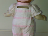 Spaarpot baby met muts roze - afbeelding 9 van  9