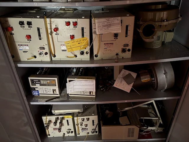 Spare parts for tel tracks photo - afbeelding 8 van  10