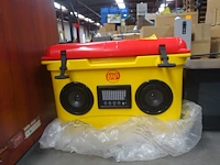 Speaker cooler lay's