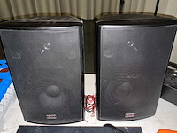 Speakers, versterker, walkie talkie, cd-speler en lichtspots - afbeelding 3 van  7