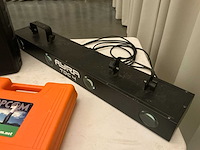 Speakers, versterker, walkie talkie, cd-speler en lichtspots - afbeelding 5 van  7