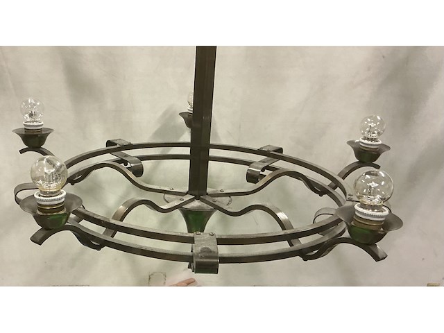 Speciale ronde luchter met 5 armen, in zwart ijzer - afbeelding 1 van  2