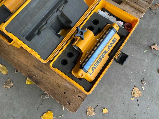 Spectra precision laserplane 500c bouwlaser - afbeelding 5 van  7