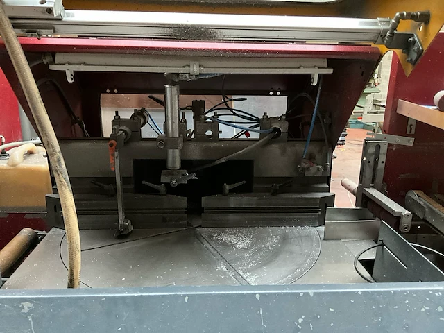 Speedline - aluminium profielbewerkingsmachine - afbeelding 3 van  34