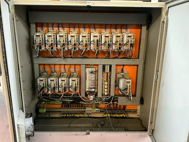 Speedline - aluminium profielbewerkingsmachine - afbeelding 9 van  34