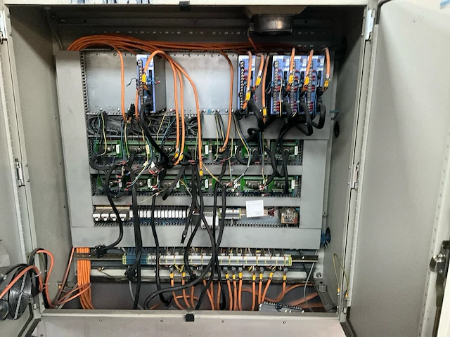 Speedline - aluminium profielbewerkingsmachine - afbeelding 26 van  34